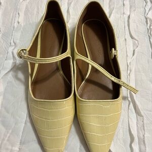 Elegant Beige Women's Shoes